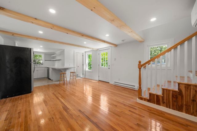 29 Sandwich Rd, Wareham, MA 02571
