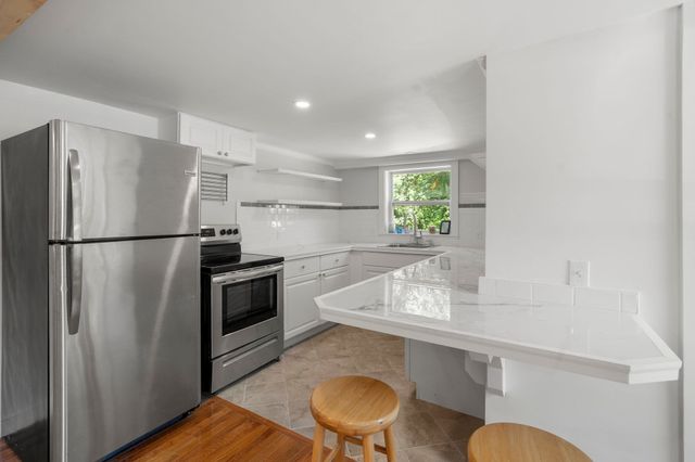 29 Sandwich Rd, Wareham, MA 02571