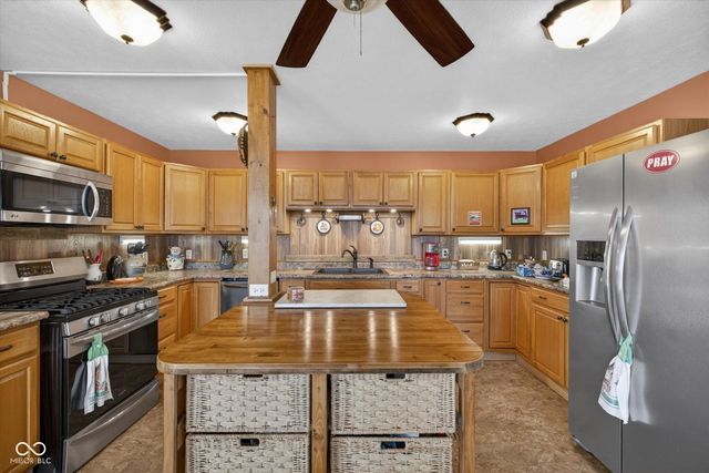 2830 Hickory Hills Road, Spencer, IN 47460