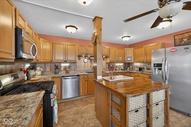 2830 Hickory Hills Road, Spencer, IN 47460