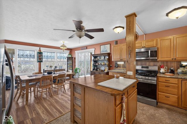 2830 Hickory Hills Road, Spencer, IN 47460