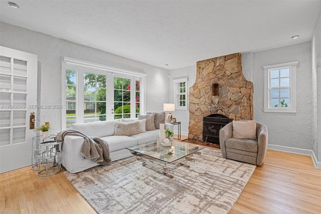 1209 La Mancha Avenue, Coral Gables, FL 33134