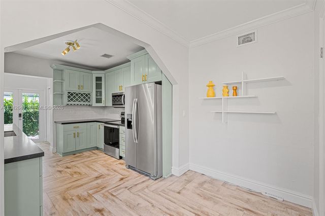 1209 La Mancha Avenue, Coral Gables, FL 33134