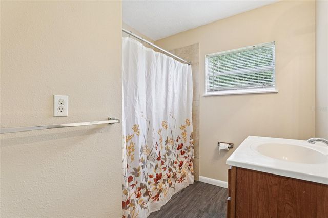 702 S SOLANDRA DRIVE, Orlando, FL 32807