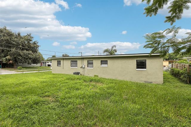 702 S SOLANDRA DRIVE, Orlando, FL 32807