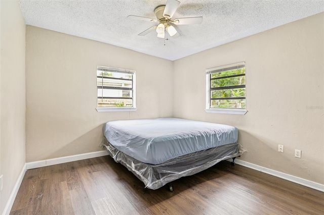 702 S SOLANDRA DRIVE, Orlando, FL 32807