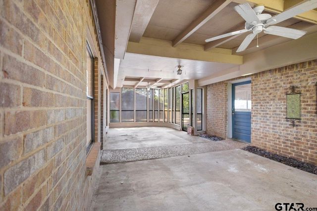 1642 Tanglewood Dr E, Hideaway, TX 75771