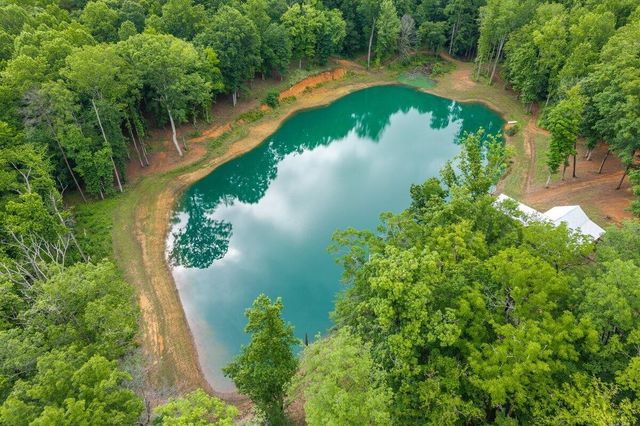 499 County Road 740, Riceville, TN 37370
