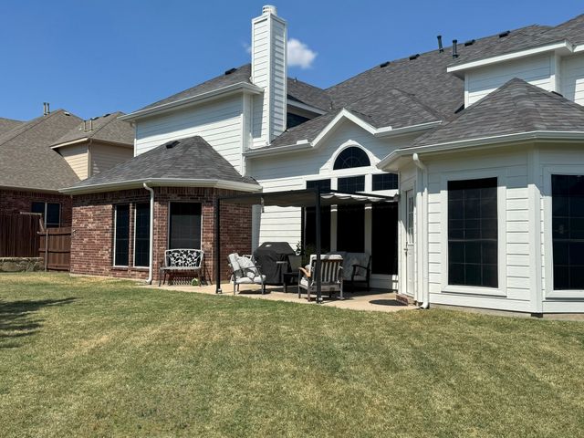 2811 Saint Maria Drive, Mansfield, TX 76063