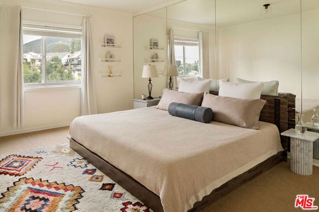 3346 N Knoll Drive, Los Angeles, CA 90068