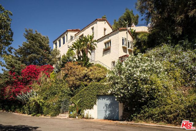 3346 N Knoll Drive, Los Angeles, CA 90068