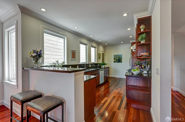 2031 9th Avenue, San Francisco, CA 94116
