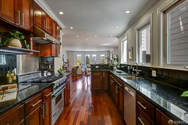 2031 9th Avenue, San Francisco, CA 94116