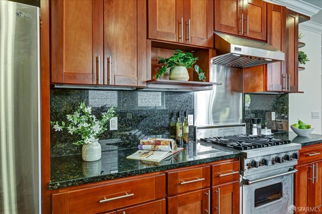 2031 9th Avenue, San Francisco, CA 94116