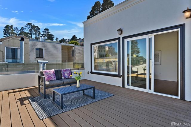 2031 9th Avenue, San Francisco, CA 94116