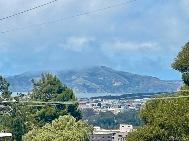 2031 9th Avenue, San Francisco, CA 94116