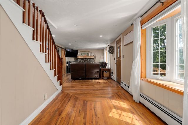 42 Pine Swamp Road, Cumberland, RI 02864