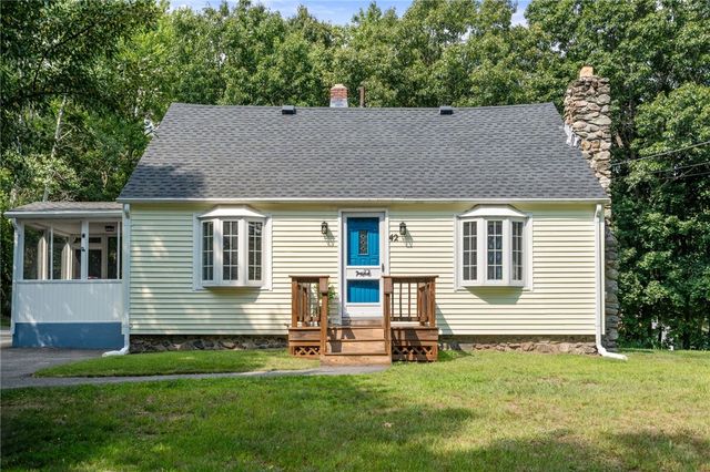 42 Pine Swamp Road, Cumberland, RI 02864