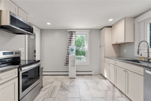 42 Pine Swamp Road, Cumberland, RI 02864