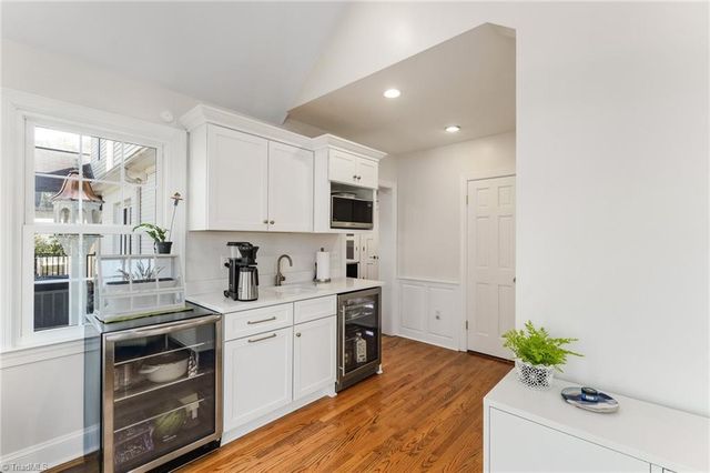 415 Carolina Circle, Winston-salem, NC 27104