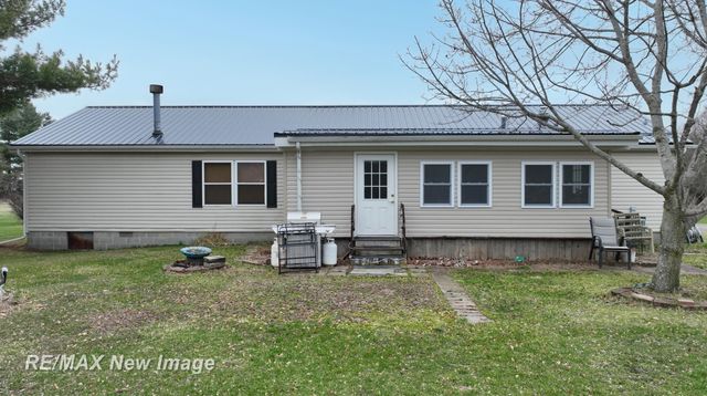 355 Carpenter Road, Fostoria, MI 48435