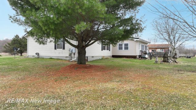 355 Carpenter Road, Fostoria, MI 48435
