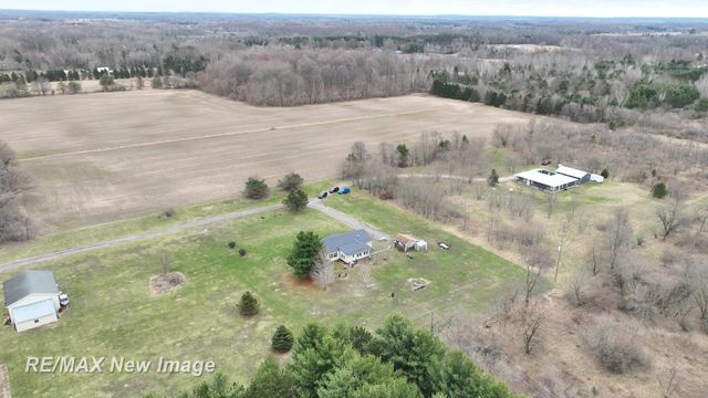 355 Carpenter Road, Fostoria, MI 48435