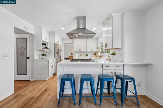 3730 Parkway Ct, Concord, CA 94519