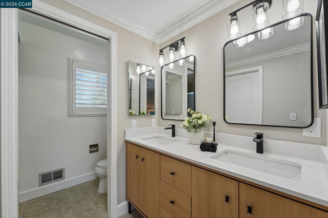 3730 Parkway Ct, Concord, CA 94519