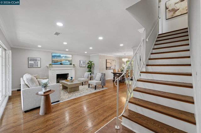 3730 Parkway Ct, Concord, CA 94519