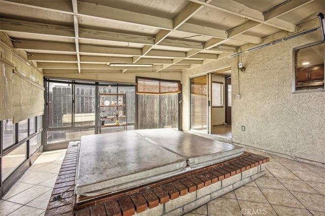 948 Manzanita, Bloomington, CA 92316