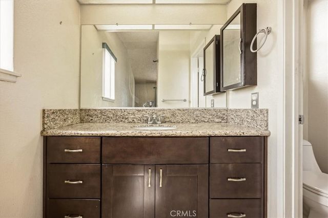 948 Manzanita, Bloomington, CA 92316
