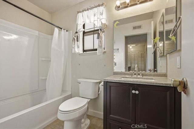 948 Manzanita, Bloomington, CA 92316