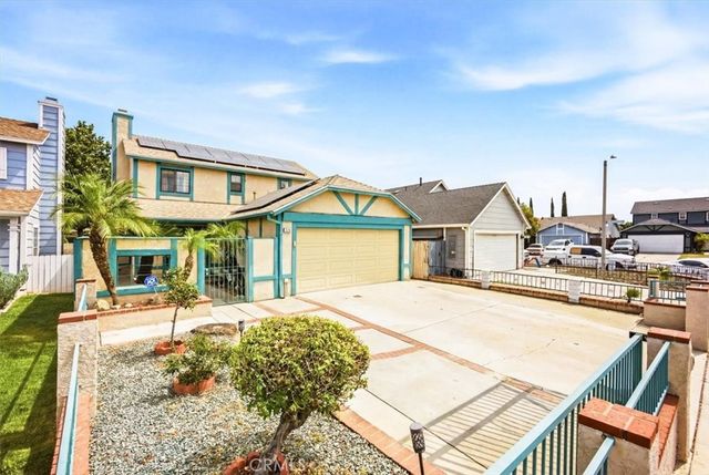 948 Manzanita, Bloomington, CA 92316