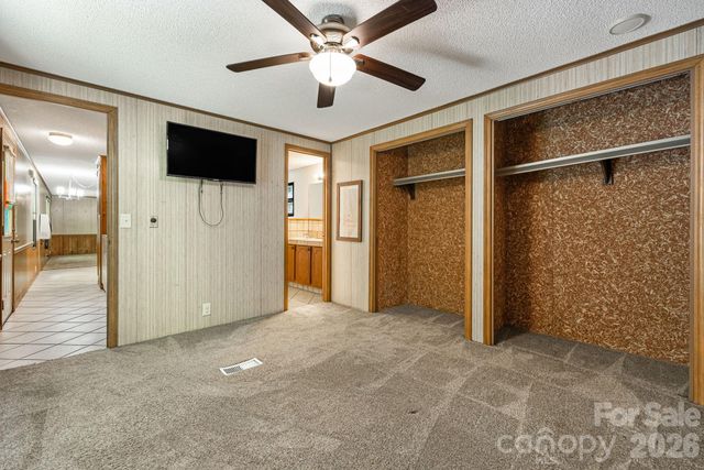 1903 Old Mountain Road, Mars Hill, NC 28753