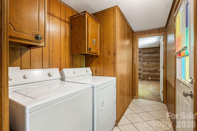 1903 Old Mountain Road, Mars Hill, NC 28753