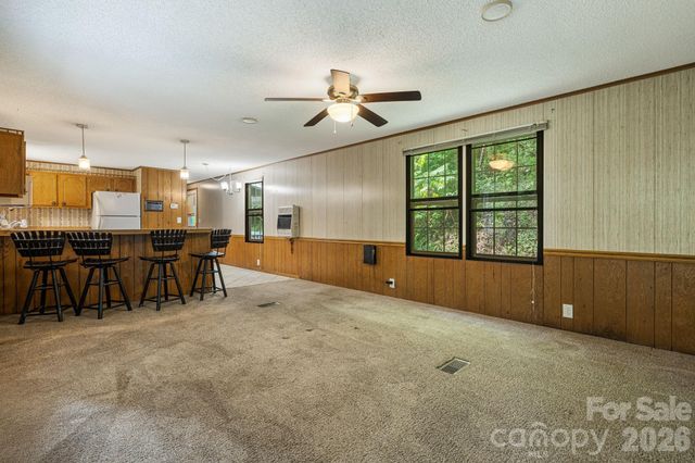 1903 Old Mountain Road, Mars Hill, NC 28753