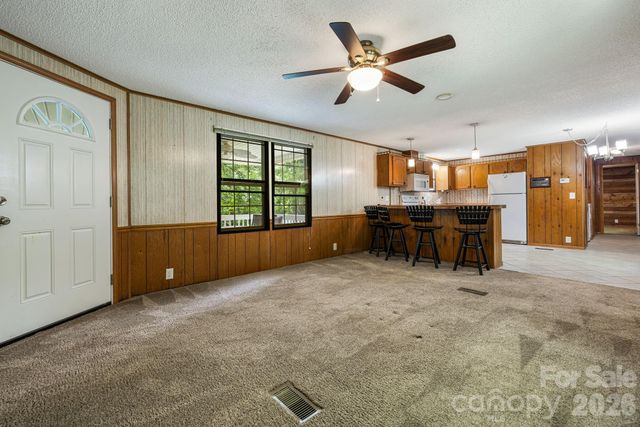 1903 Old Mountain Road, Mars Hill, NC 28753