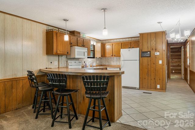 1903 Old Mountain Road, Mars Hill, NC 28753