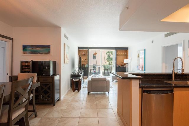 403 S Sapodilla Avenue 207, West Palm Beach, FL 33401
