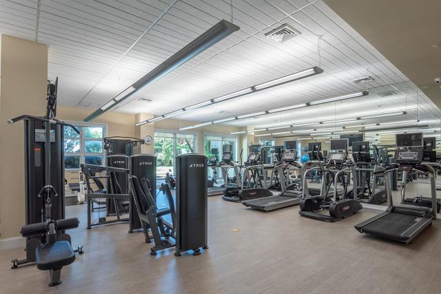 403 S Sapodilla Avenue 207, West Palm Beach, FL 33401
