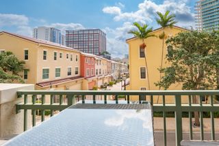 403 S Sapodilla Avenue 207, West Palm Beach, FL 33401