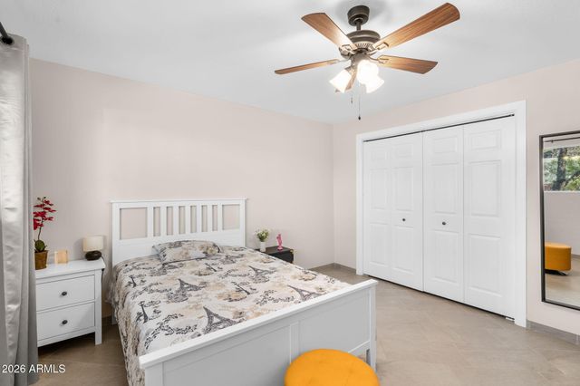 2827 W FOOTHILL Drive, Phoenix, AZ 85027