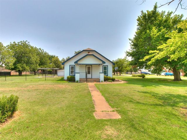 304 NW 2nd Street, Piedmont, OK 73078