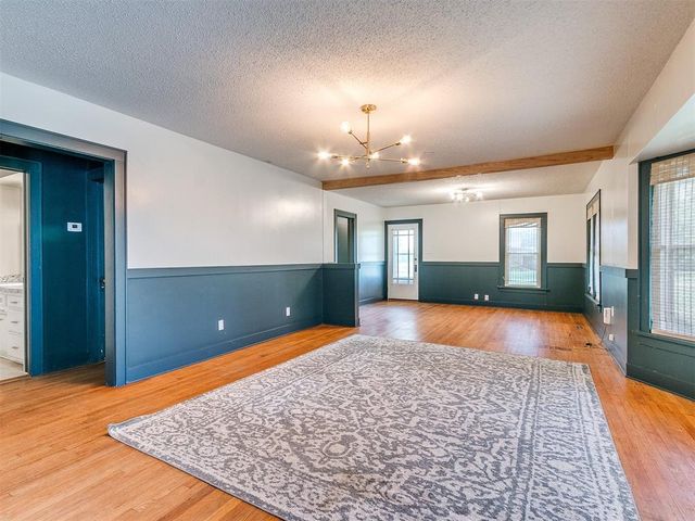 304 NW 2nd Street, Piedmont, OK 73078