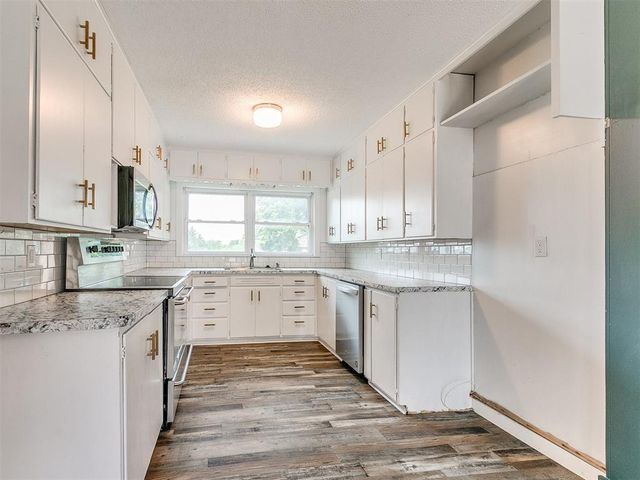 304 NW 2nd Street, Piedmont, OK 73078