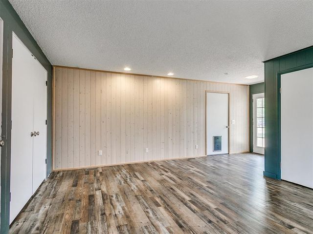 304 NW 2nd Street, Piedmont, OK 73078