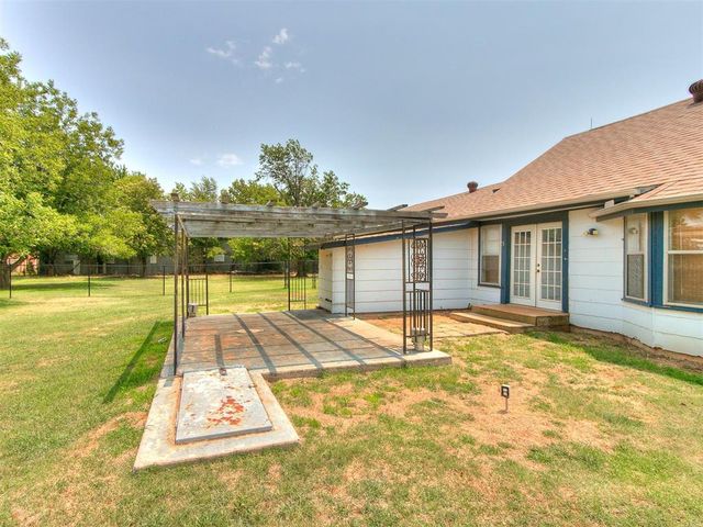 304 NW 2nd Street, Piedmont, OK 73078