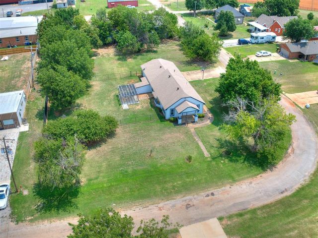304 NW 2nd Street, Piedmont, OK 73078