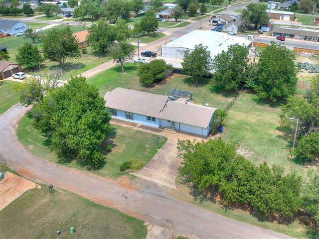 304 NW 2nd Street, Piedmont, OK 73078